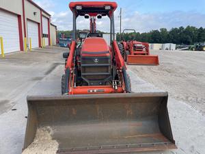 Tracteur d'occasion Kubota L47 2023 avec pelleteuse et chargeur frontal - Product Image 6