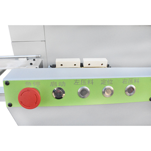 Machine de perçage et de fraisage CNC JUNDE pour le traitement des portes/fenêtres en aluminium et en PVC, facile à utiliser - Product Image 4