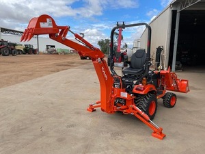 Tractor Kubota BX23S de maquinaria agrícola de mejor rendimiento de alta calidad con cargador frontal y retroexcavadora a la venta - Product Image 3