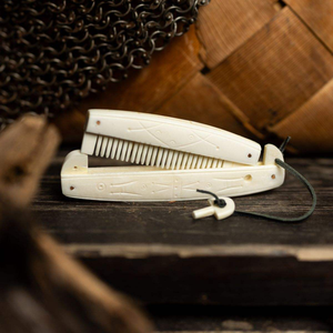 Peine para el Cabello de Hueso de Búfalo Moderno, Ecológico, Hecho a Mano en India, Estilo de Flor Tallada, Masaje de Cabeza con Hueso Natural, SANIYA HANDICRAFT - Product Image 1