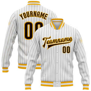 Chaqueta Varsity Personalizada con Franjas, Nombre del Equipo y Número, Detalles en Amarillo y Morado, Estilo Béisbol - Product Image 4