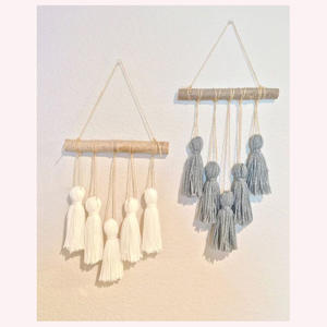 Pièce d'art esthétique faite à la main en fil moderne rustique pour un style de maison neutre en gris et blanc - Product Image 2