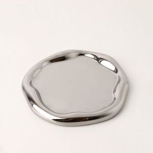 Posavasos de metal de lujo con grabado intrincado para decoración de comedor real clásica tradicional oficina en casa café restaurante que sirve - Product Image 4