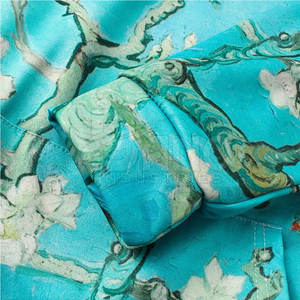 Venta al por mayor de sudaderas con cremallera sublimada en 3D con estilo para los hombres de tela de poliéster tamaños hasta 6XL para el invierno diseño de teñido liso - Product Image 6