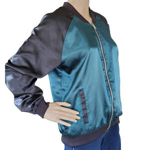 Veste universitaire en satin pour femmes, vente chaude, couleur personnalisée, séchage rapide, légère, avec fermeture éclair et doublure en nylon - Product Image 5
