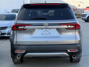 Toyota Grand Highlander Hybride Limited MAX AWD 2025 d'occasion en excellent état, SUV 7 places, intérieur cuir, roues R20, toit ouvrant panoramique, LE - Product Image 4