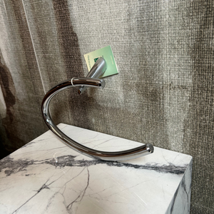 Porte-serviettes mural Diagonal Argolla DCHA en chrome poli, design moderne, accessoire de salle de bain fabriqué en Espagne - Product Image 2