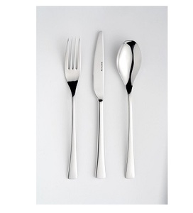 Vente en gros de couverts 4 pièces en acier miroir avec couverts en bois naturel poli plaqué pour hôtels et mariages - Product Image 1