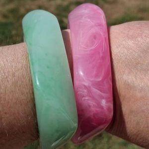 Bracelets et joncs en résine pour femmes, nouvelle collection, bijoux de style ange pour les fêtes et les mariages, haute qualité - Product Image 1