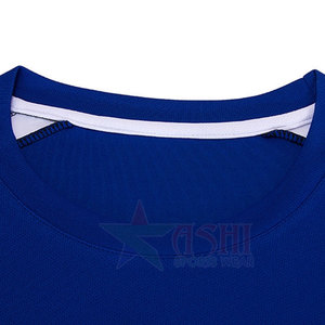 Uniforme de Fútbol Personalizado al por Mayor para Hombre Adulto - Transpirable, Talla Grande, Ecológico, de Secado Rápido, 100% Poliéster - Product Image 2