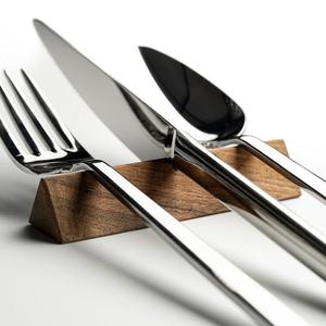 Nouveau repose-couverts compact en bois massif incurvé, design minimaliste en une seule pièce, accessoire de table de cuisine fait à la main pour cuillère, fourchette, couteau - Product Image 2