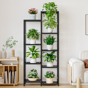 Jardinera de Hierro con Recubrimiento de Polvo, Diseño Cuadrado Moderno de Estilo Rústico, para Uso en Interiores y Exteriores - Product Image 3