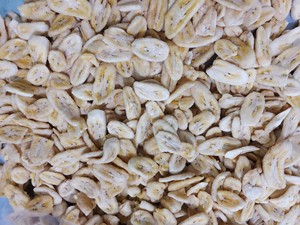 Chips de plátano secos de Vietnam procesados para un rendimiento estable en el almacenamiento y una estructura uniforme de los chips para su exportación - Product Image 3