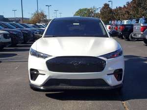 Nouveau 2025 de qualité pour Mustang Mach-E GT SUV, conduite à gauche, automatique, R16, intérieur foncé, galerie de toit métallique, caméra de recul, à vendre - Product Image 6