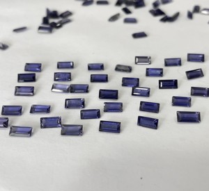 หินอิโอไลต์ธรรมชาติทรงเหลี่ยมตัดขนาด2.5x5มม. ตัดเหลี่ยมเพชรพลอย iolite หลวม - Product Image 4