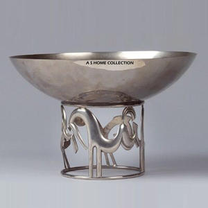 Bol à fruits créatif japonais luxueux et simple, bol de rangement pour le salon, décoration d'intérieur, bol noir et doré - Product Image 3