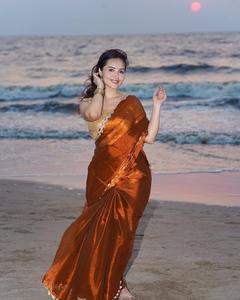 Indian Most Exportation Exclusive Dernier traditionnel Saree Élégant Nuptiale Fête De Mariage Porter Saree Indien Boutique Meilleur Vendeur - Product Image 1