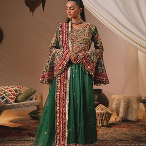 Robe afghane traditionnelle de qualité supérieure à manches longues et longueur totale, design unique, confortable à porter, robe kuchi pour femmes afghanes - Product Image 2