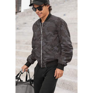 Chaqueta Bomber Roja Casual de Otoño para Hombre, Talla XS, Reversible, con Bordado de Chenille, Suministro ODM, Material PU, Cierre de Cremallera, Estilo Biker Aviador - Product Image 1