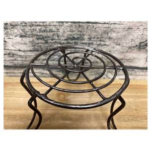 Macetero de metal dorado de alta venta para la decoración del hogar y el jardín al mejor precio al por mayor de La India - Product Image 1