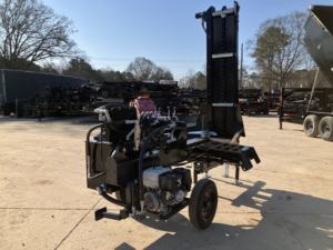 Trituradora de Madera Wolfe Ridge 28C de 28 Toneladas con Transportador Hidráulico y Motor - Capacidad de 20t/h - Product Image 6