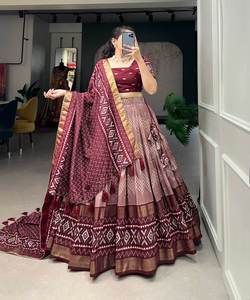 Conjunto de moda para festivales, rayón, Georgette, Lehenga Choli, con detalles de volantes Bordados florales a la moda para la temporada de bodas - Product Image 2
