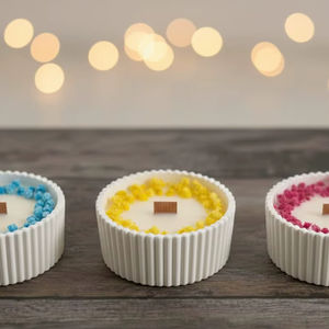 Bougie en pot en céramique blanche, bougie décorative à fleurs séchées, boîte personnalisée, pot en béton, bougie originale du fabricant - Product Image 1