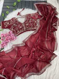 ATTRACTIVE BANARASI SOIE ZARI TISSANT TRAVAIL SAREE AVEC CHEMISIER NON COUDU VERT - Product Image 2