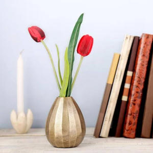 Fabricante de Marca Privada de Confianza que Vende Floreros Redondos Brillantes de la Mejor Calidad con Color y Tamaños Personalizados - Product Image 5