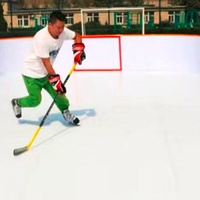 Patinoire synthétique économique et facile à installer, disponible pour la location lors d'événements scolaires, patinoire synthétique de haute qualité et durable