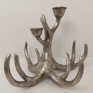 Bougeoir en corne d'aluminium fabriqué à la main avec ton bronze poli Artisan conçu pour les intérieurs décoratifs - Product Image 2