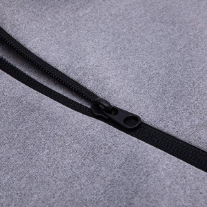 Chaqueta cortavientos personalizada con cremallera completa con capucha Ropa de abrigo deportiva ligera para hombres y mujeres - Product Image 3