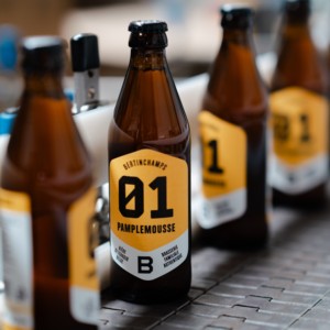 Paquete 24 X 33cl Cerveza de pomelo Bertinchamps Bélgica Cervecería local Alcohol auténtico Etiqueta privada Botella de cerveza Marca al por menor - Product Image 2