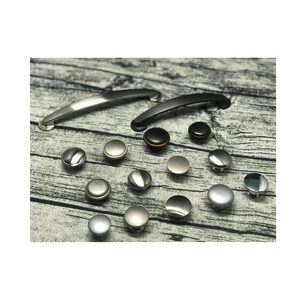 Poignées de porte de placard en alliage de zinc et d'aluminium modernes et polyvalentes, design traditionnel/moderne, cuisine, salle de bain, chambre à coucher, salon - Product Image 1