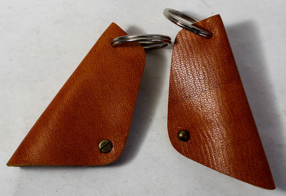 สีน้ำตาล