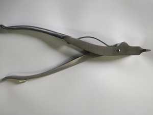 Source d'alimentation manuelle d'outil de retrait d'épandeur de fonte à trois broches d'acier inoxydable de 9 pouces - Product Image 5