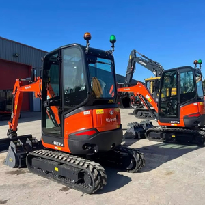 Excavadora Kubota con accesorios hidráulicos - Product Image 1