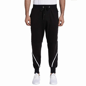 Pantalon pantalon pour homme de qualité supérieure de couleur noire pantalon de sport durable et confortable de longue durée fabriqué au Pakistan - Product Image 1