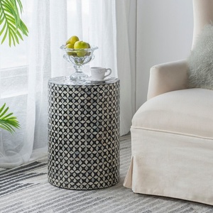 Tabouret artisanal de designer en nacre incrustée pour chambre à coucher, meuble d'appoint et décoration intérieure de luxe pour le Ramadan - Product Image 4