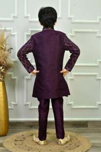 Sherwani royal pour enfants, en soie, traditionnel, pour mariage et fêtes, avec un savoir-faire de qualité supérieure - Product Image 3