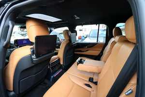 BRAND NEW 2026 LE XUS LX-<b>SERIES</b> LX 700h SIGNATURE 0KM 400-499HP <b>6</b>-CYLINDER 7 SEATERS AUTOMATIC TRANSMISSION - Product Image 6