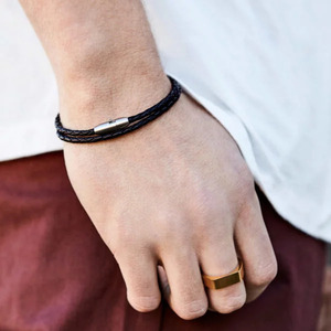 ผู้ผลิตขายส่งราคาดีที่สุด สร้อยข้อมือหนังถักสีดำ สไตล์หรูหรา ใส่ได้ทุกเพศ เหมาะกับทุกชุด ด้วยเทคนิคการพิมพ์ - Product Image 2