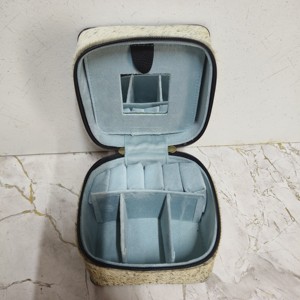 Caja de joyería de cuero genuino 100% hecha a mano para el cabello, la mejor caja de almacenamiento de viaje para joyería de mujer, regalos únicos con estilo occidental - Product Image 3