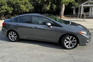 รถฮอนด้า ซีวิค เอสไอ ซีดาน ปี 2012 มือสอง พวงมาลัยซ้าย/ขวา - Product Image 2