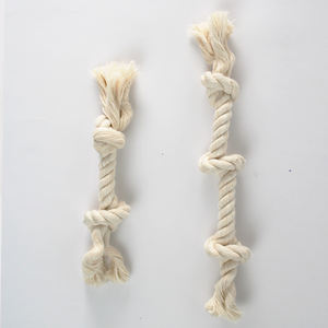 Jouet pour chien en corde de coton naturelle à trois nœuds, pour tirer et mâcher, utilisation durable, fibre sûre provenant d'un fournisseur vietnamien - Product Image 1