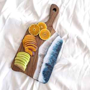 Planche à découper en bois de résine solide avec des matériaux en bois d'acacia et en bois de manguier offrant une surface d'équilibre exceptionnelle - Product Image 4