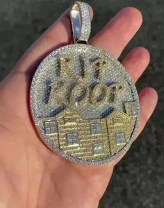 Colgante de moissanita real de corte redondo de 3,30 quilates chapado en oro blanco de 14 quilates con letra personalizada para fiestas - Product Image 1