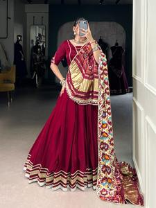 Lehenga choli คอลเลกชันผ้าไหม georgette พร้อมกระจกลูกไม้แฟชั่นผู้หญิงจากอินเดีย - Product Image 4