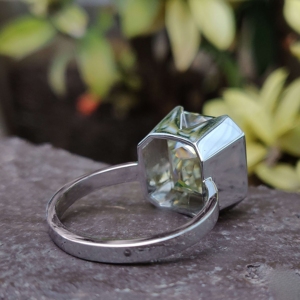 Anillos de Compromiso de Oro Sólido de 10 Quilates con Diamante Moissanite con Corte Asscher de Lujo, Certificado por GRA, para Mujer - Product Image 3
