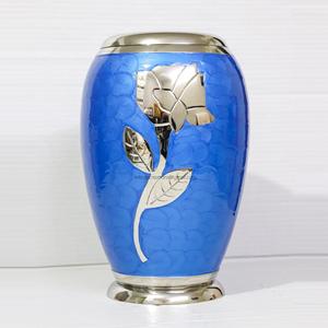 Urna de cremación con grabado de Rosa Blanca perla monarca de latón para cenizas humanas y suministros funerarios urnas humanas de latón de India - Product Image 5